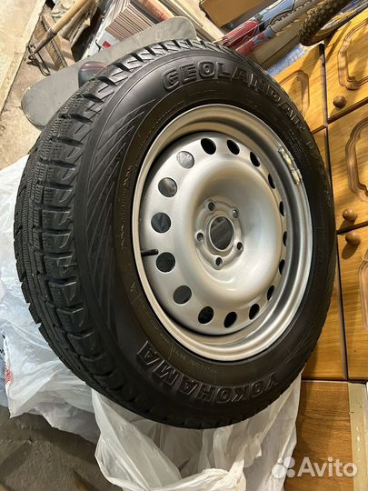 Yokohama Geolandar A/T G011 225/65 R17