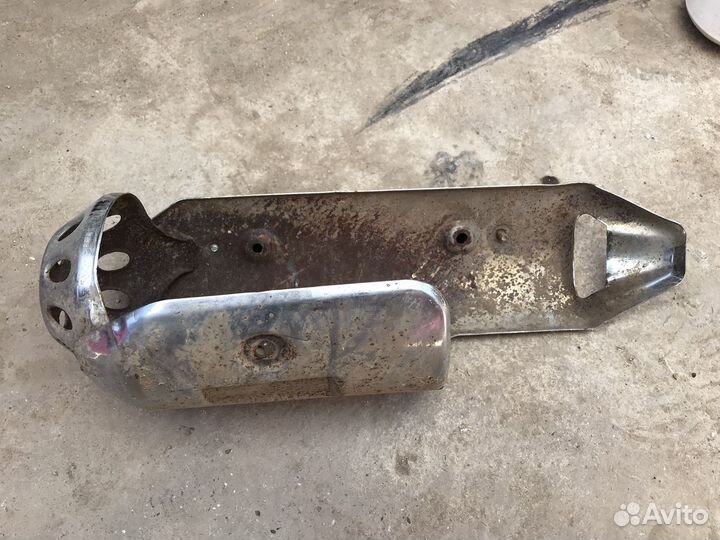 Защитка на глушитель