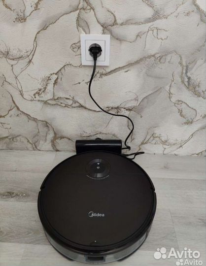 Робот пылесос Midea VCR09B