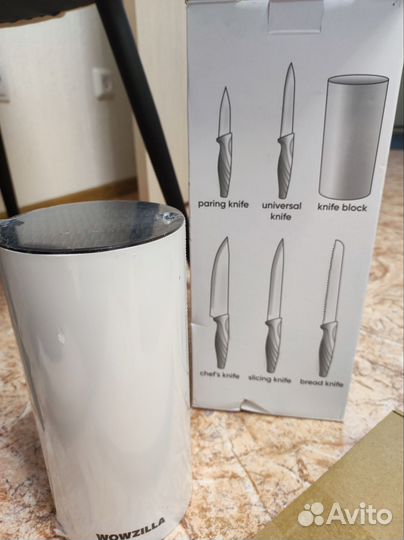 Набор кухонных ножей с подставкой