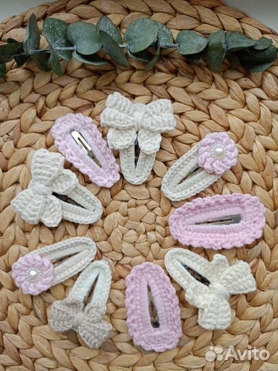 Вязанные заколки ручной работы