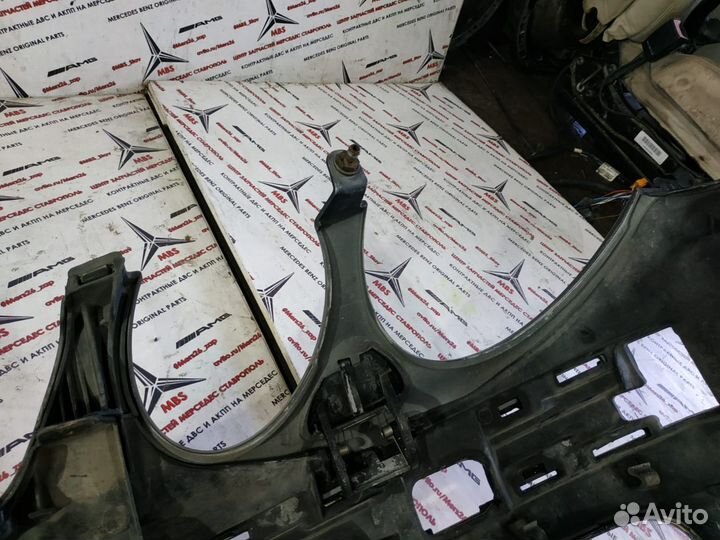 Бампер w211 Mercedes передний