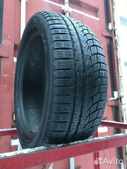 Nokian Tyres WR A4 215/50 R17 95V