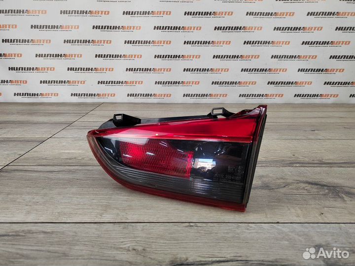 Фонарь в крышку багажника задний правый Mazda 6 Gj