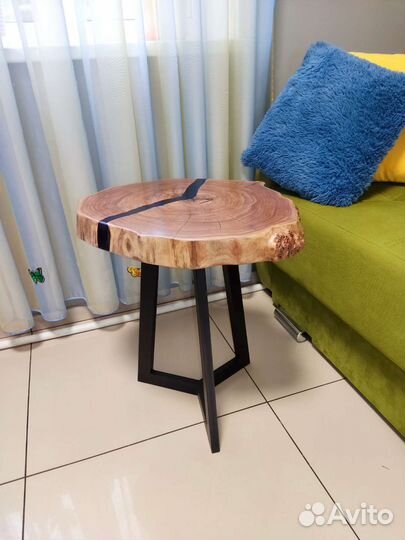 Стол из спила карагача