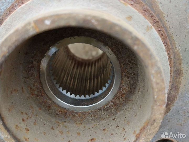 Поворотный кулак правый volkswagen t5