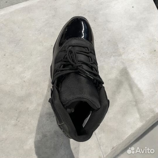 Кроссовки Nike Air Jordan 11 Retro Cap and Gown