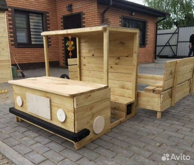 Песочница с машинкой для улицы / дачи