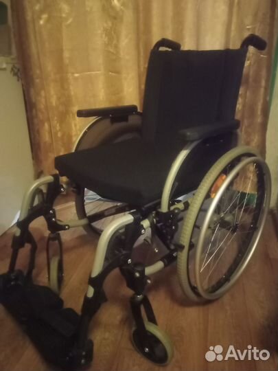 Коляска инвалидная комнатная