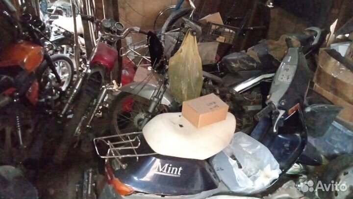 Запчасти на мопед, скутер