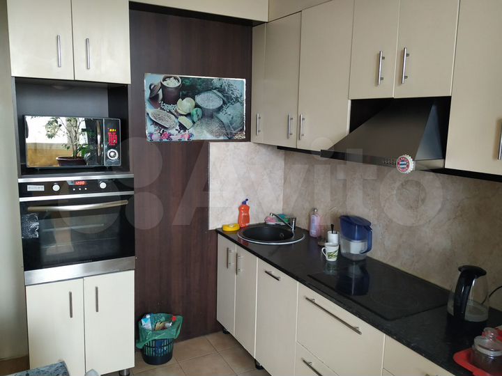 Комната 12 м² в 3-к., 14/14 эт.