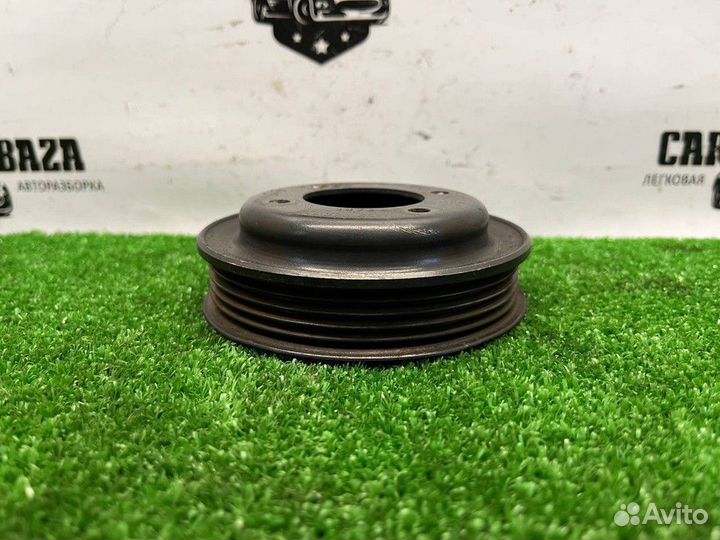 Шкив водяного насоса (помпы) Opel Omega