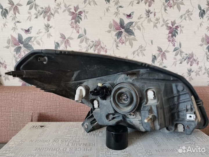 Фара renault sandero stepway 1