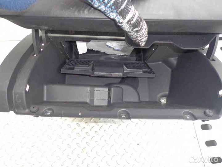 Бардачок VW Polo 5