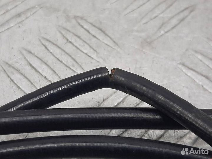 Крюк капота Volkswagen Golf 4 1999 1J1823533C