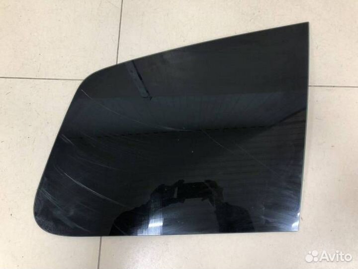 Стекло кузовное глухое правое Ford C-MAX 2003-2010