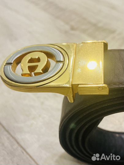 Кожаный ремень Etienne Aigner