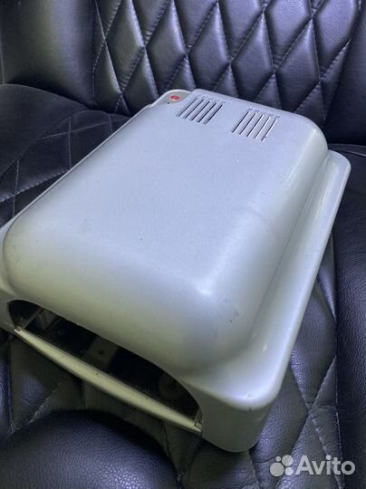 Лампа для ногтей