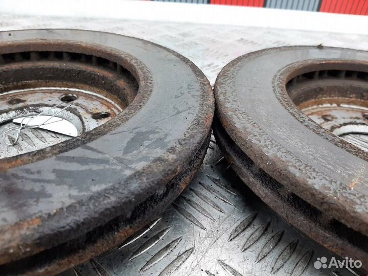 Диск тормозной передний Mitsubishi Space Star 2002