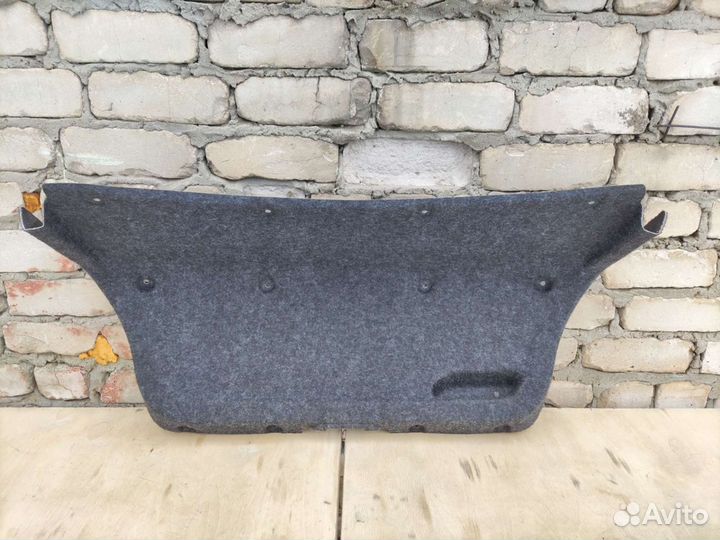 Обшивка крышки багажника Пежо 206
