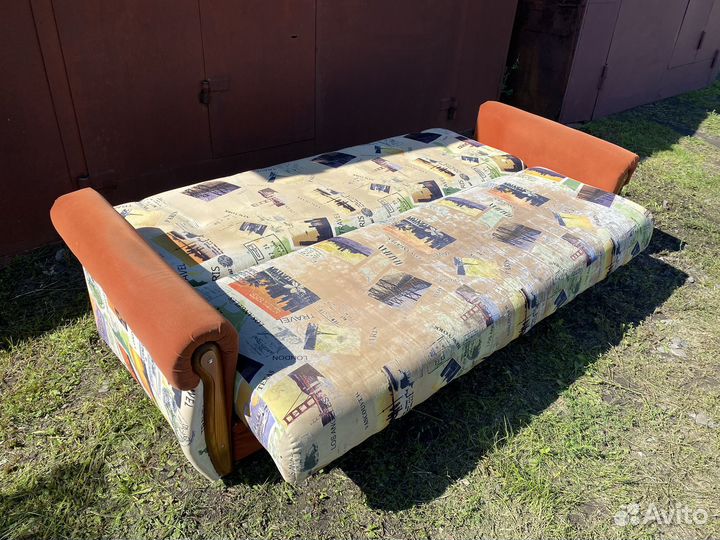 Диван книжка