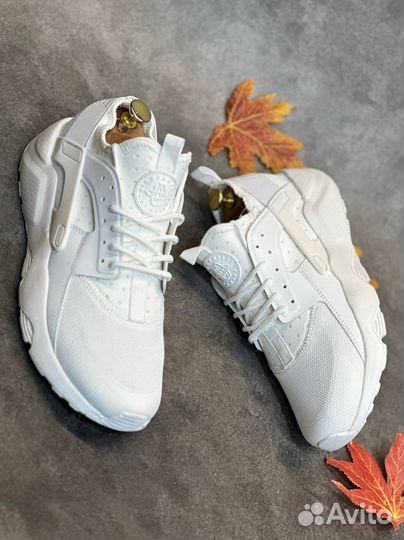 Nike air Huarache белые разм. 45