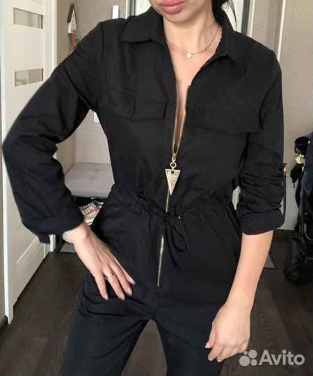 Комбинезон на замке