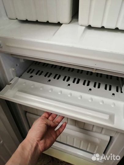 Холодильник бу stinol