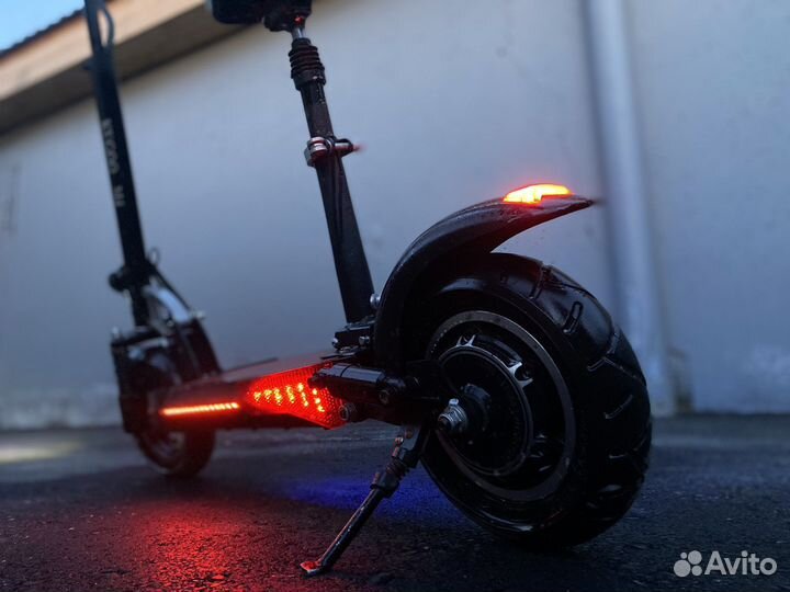 Электросамокат kugoo m4