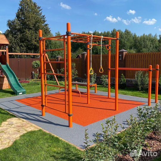 Спортивный уличный комплекс