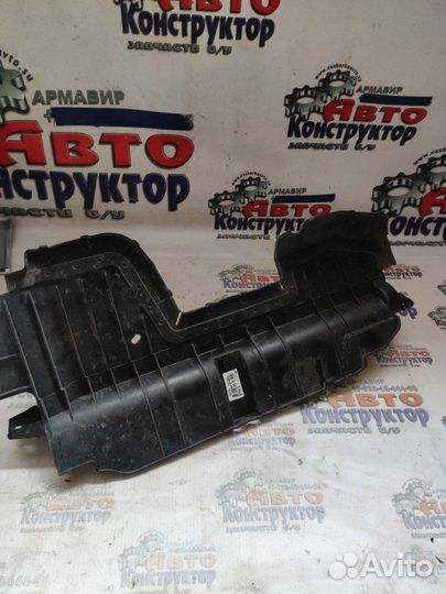 Дефлектор радиатора левый Hyundai Sonata 7 2014