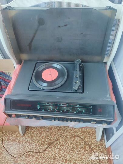 Проигрыватель винила