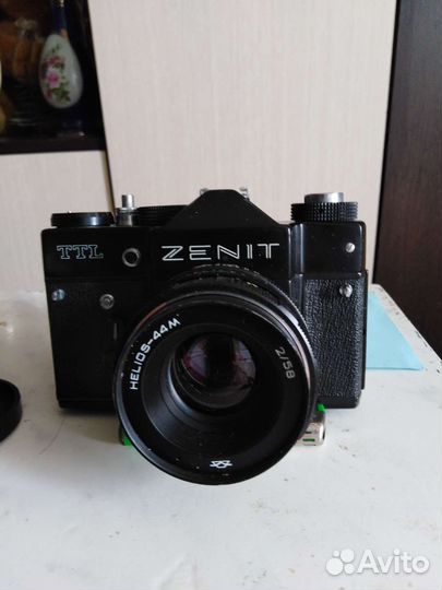 Пленочный фотоаппарат зенит