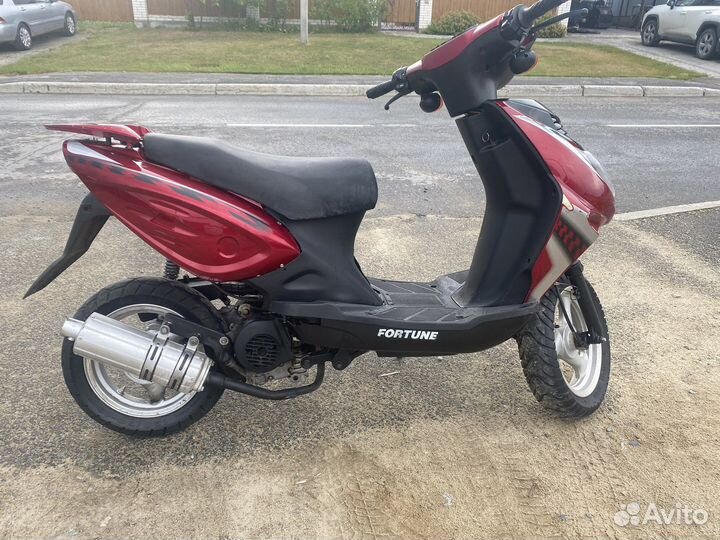 Скутер fortune qt50