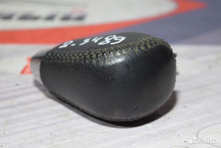 Ручка кпп c Toyota Wish ZNE10G 1ZZ-FE