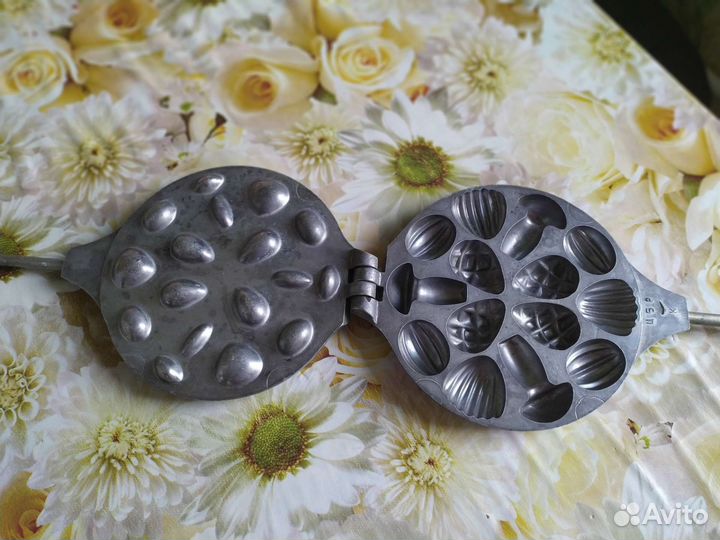 Форма для выпечки грибочков и орешков