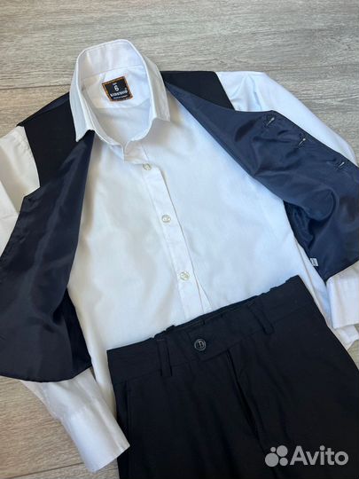 Классически костюм на мальчика