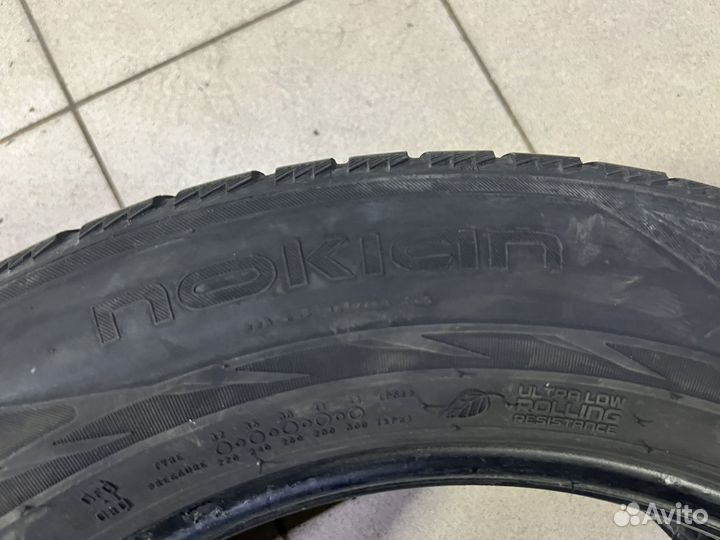 Nokian Tyres Hakkapeliitta R2 SUV 235/60 R18