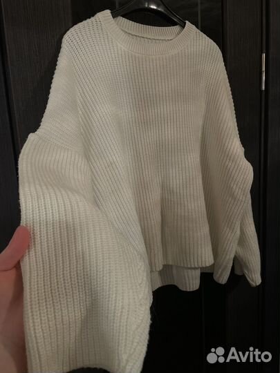 Свитер
