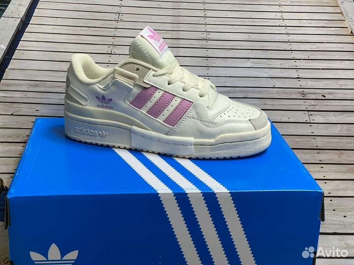 Кроссовки adidas