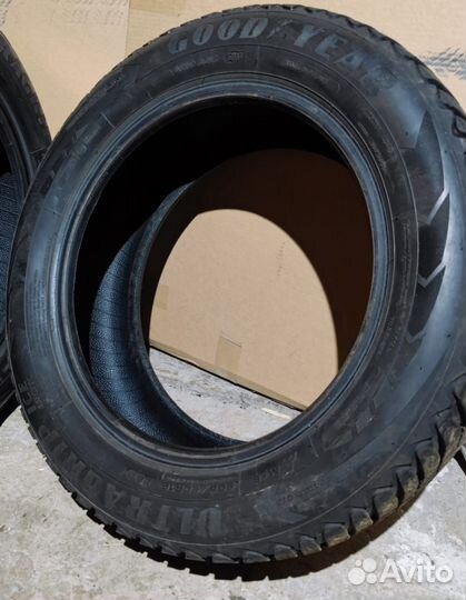 Goodyear Ultragrip Ice Arctic 205/60 R16