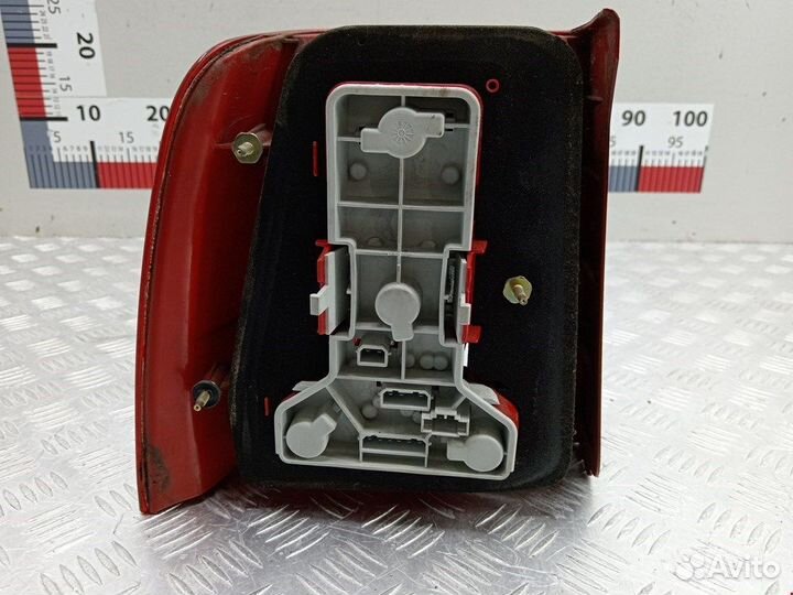 Фонарь задний для Volkswagen Passat 5 3B5945096G