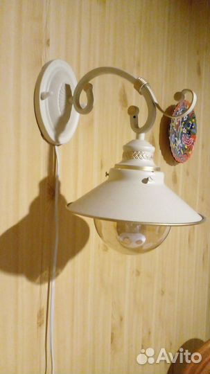 Настенный светильник бра