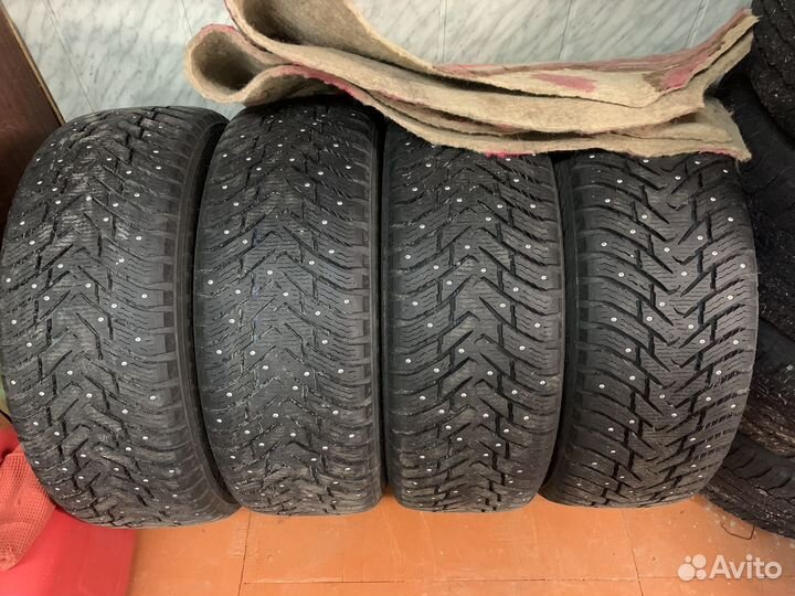Nokian Tyres Hakkapeliitta 8 SUV 265/60 R18 110
