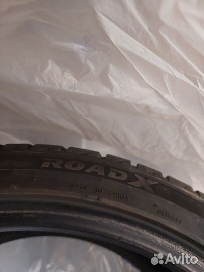 RoadX RX Frost WU01 225/40 R19 и 255/35 R19 93V