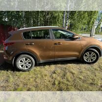 Kia Sportage 2.0 AT, 2017, 135 600 км, с пробегом, цена 2 095 000 руб.