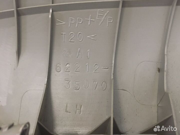 Накладка на стойку Toyota 4Runner (2578)