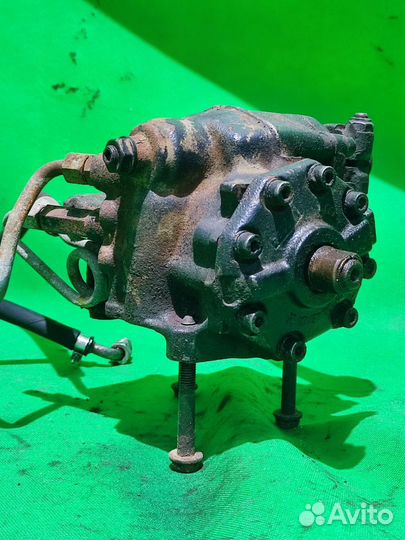 Рулевой редуктор Mercedes w202