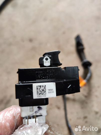 Проводка двери задней правой Hyundai Solaris 2