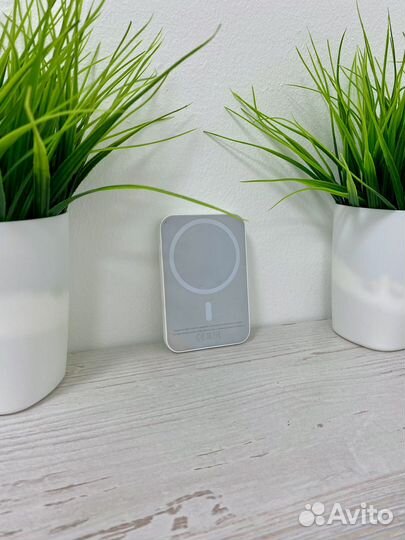 Беспроводная зарядка Apple MagSafe